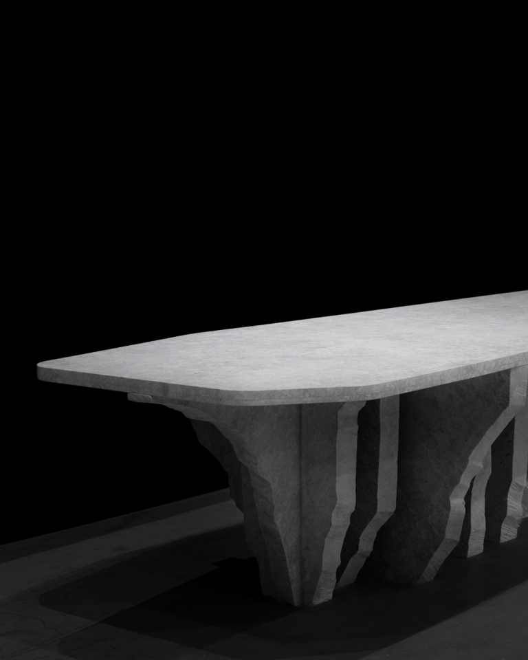 Isac Elam Kaid - Monolithic stone table.